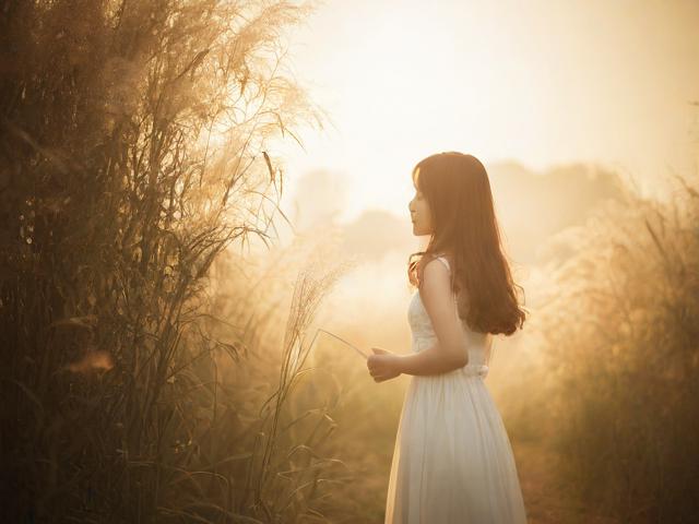 《现代诗意回忆:重温旧时光的美好》
