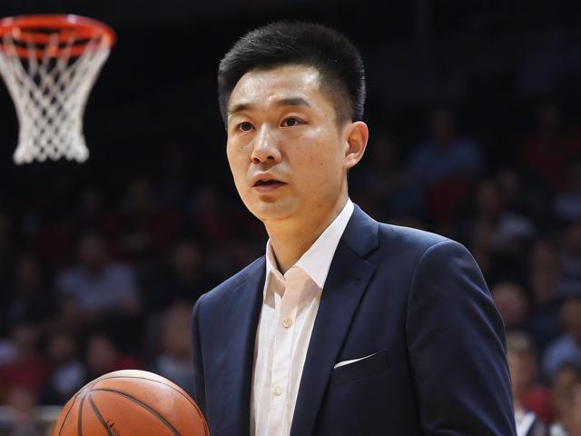 桐乡往事:宋晓竞铁面裁判震慑外援,篮球场上显威严